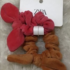COPY - Zara bow tie scrunchis
